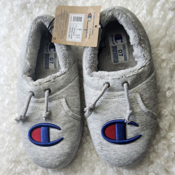 BNWT Champion Sz 7 Embroidered Logo Oxford Gray University 2 Slippers Loafers - Picture 4 of 10